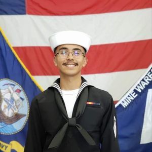 Meet your Posher, Javier